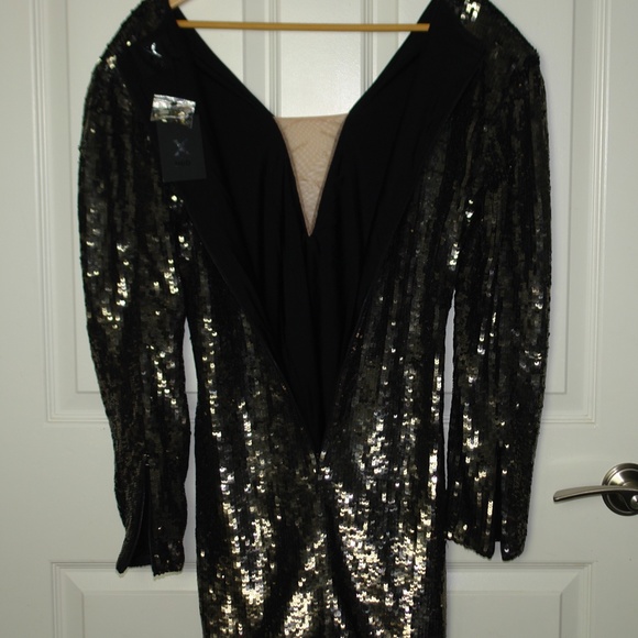 NWT X by NBD Gunmetal Bryson Embellished Mini Dress Beads Sequins Long Sleeves L - Picture 8 of 10